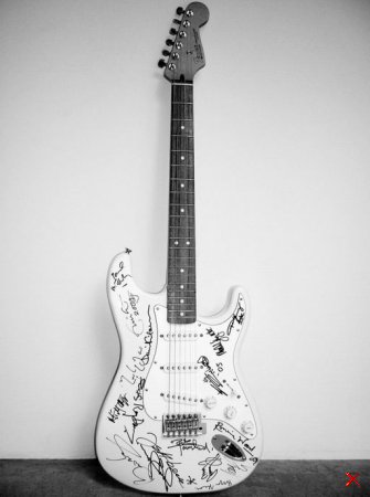  Fender Stratocaster  $2,8 