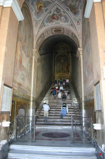 Святая лестница (лат. Scala Santa)